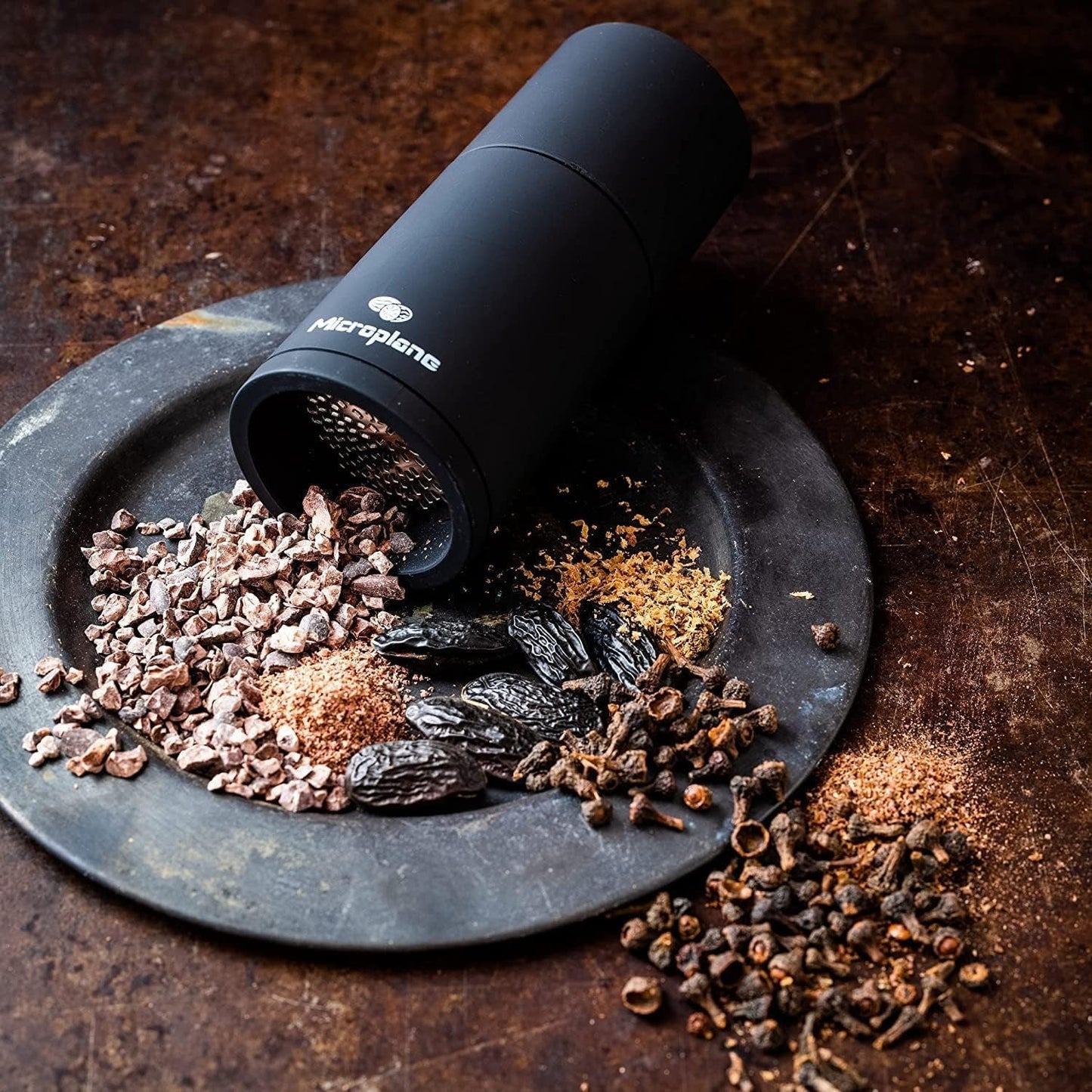 Microplane kryddkvarn svart för muskot, kanel, tonkabönor, långpeppar och andra torra kryddor Malning och kvarnar Naty Shop