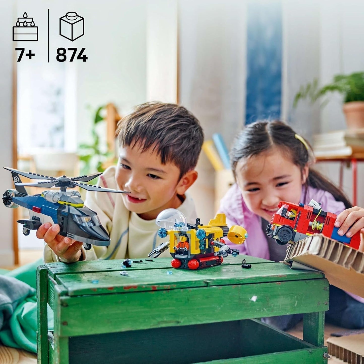 LEGO City Combo Set med helikopter, lejonbil och ubåt och 3 minifigurer - Byggbara leksaksfordon för pojkar och flickor från 7 år - Födelsedags- och semesterpresent 60462 Byggset Besuche den LEGO-Store