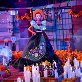 Barbie signaturdocka, Día De Muertos 2024 samlarfigur i svart klänning och blå volang överdel, broderat tryck och färgglada tillbehör, HRM72
