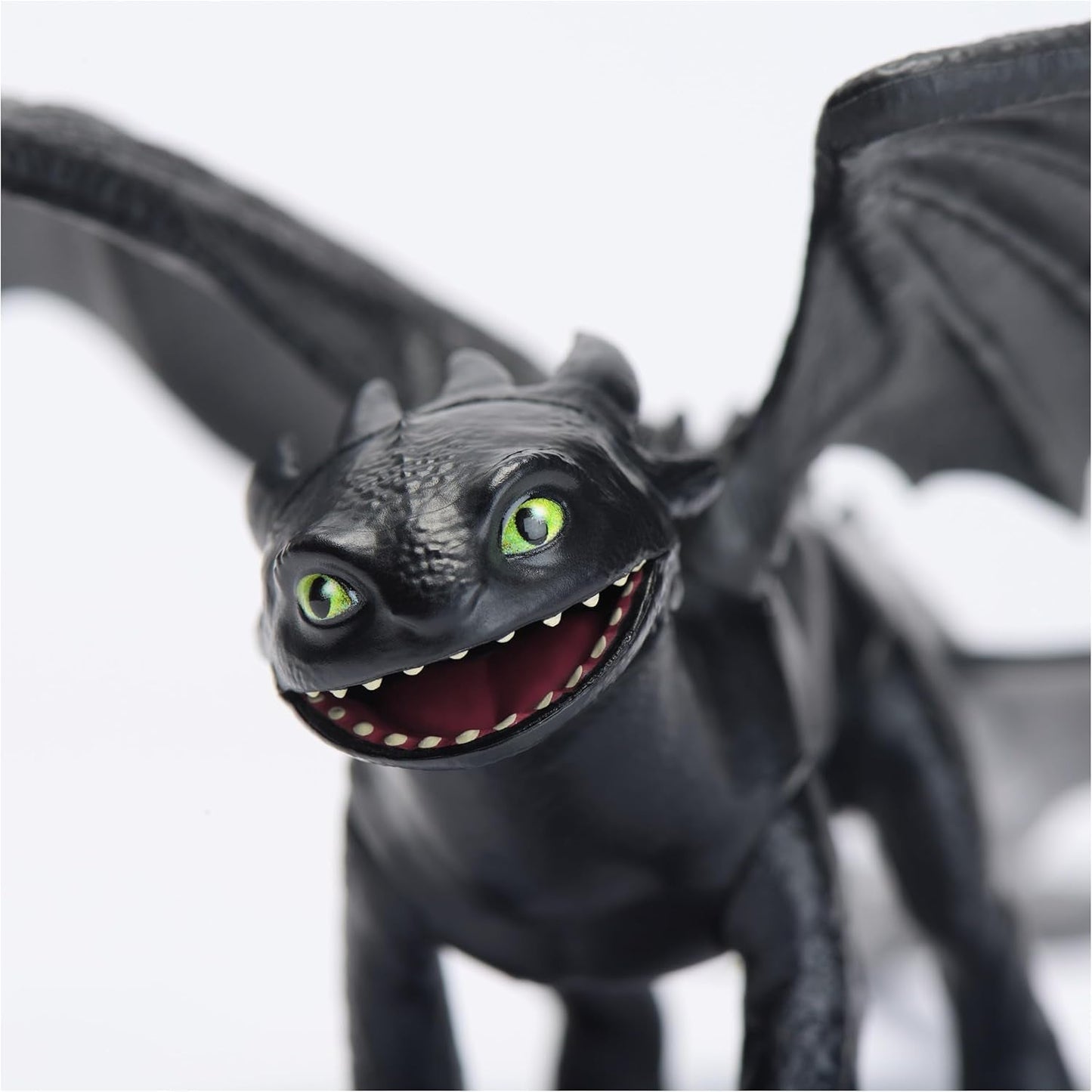 Dreamworks Så tränar du din drake 22 cm Längd Basic Dragon Tandlös figurleksak för barn 4+ Actionfigurer Naty Shop