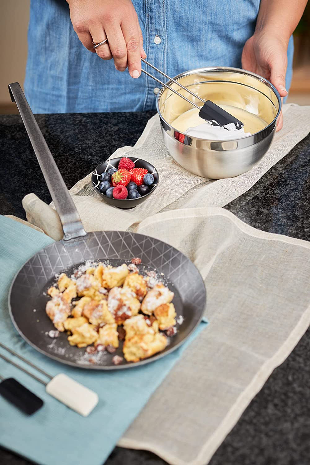 RÖSLE Serie 1888 Smidesjärnsstekpanna, hög kvalitet, hög kant för krispiga pommes frites och snabbstekt kött, lämplig för grillning och induktionsgrytor och stekpannor Naty Shop