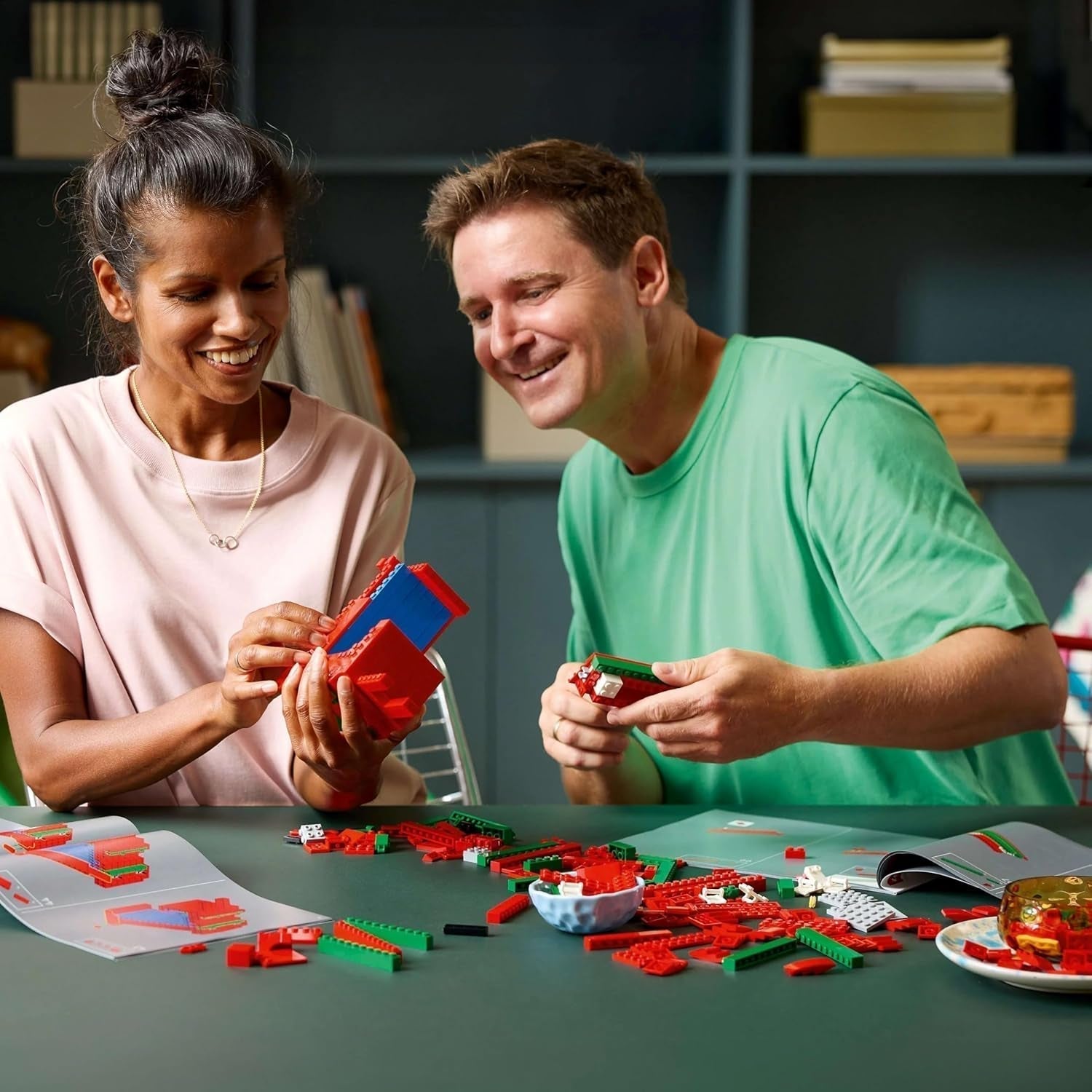 LEGO Art Love Byggset för vuxna Heminredning Alla hjärtans dag och Mors dag Present för kvinnor och män Kreativ aktivitet för konst- och designälskare 31214 Byggset Besuche den LEGO-Store