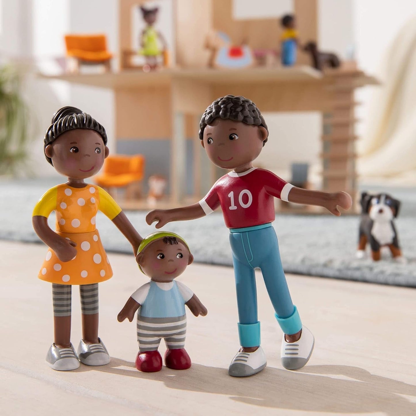 HABA 306696 - Little Friends Family Time Playset, flexibla docktillbehör, åldrar 3+