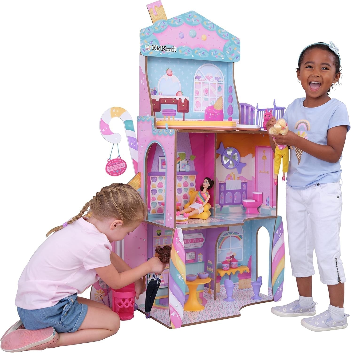 Kidkraft Candy Castle Trädockhus med möbler och tillbehör, Lama Unicorn Figure House, Ice Cream Cake Lift och gummistol för dockor, Leksak för 3 år gammal, 20242 Naty Shop Dollhouses Standardtitel