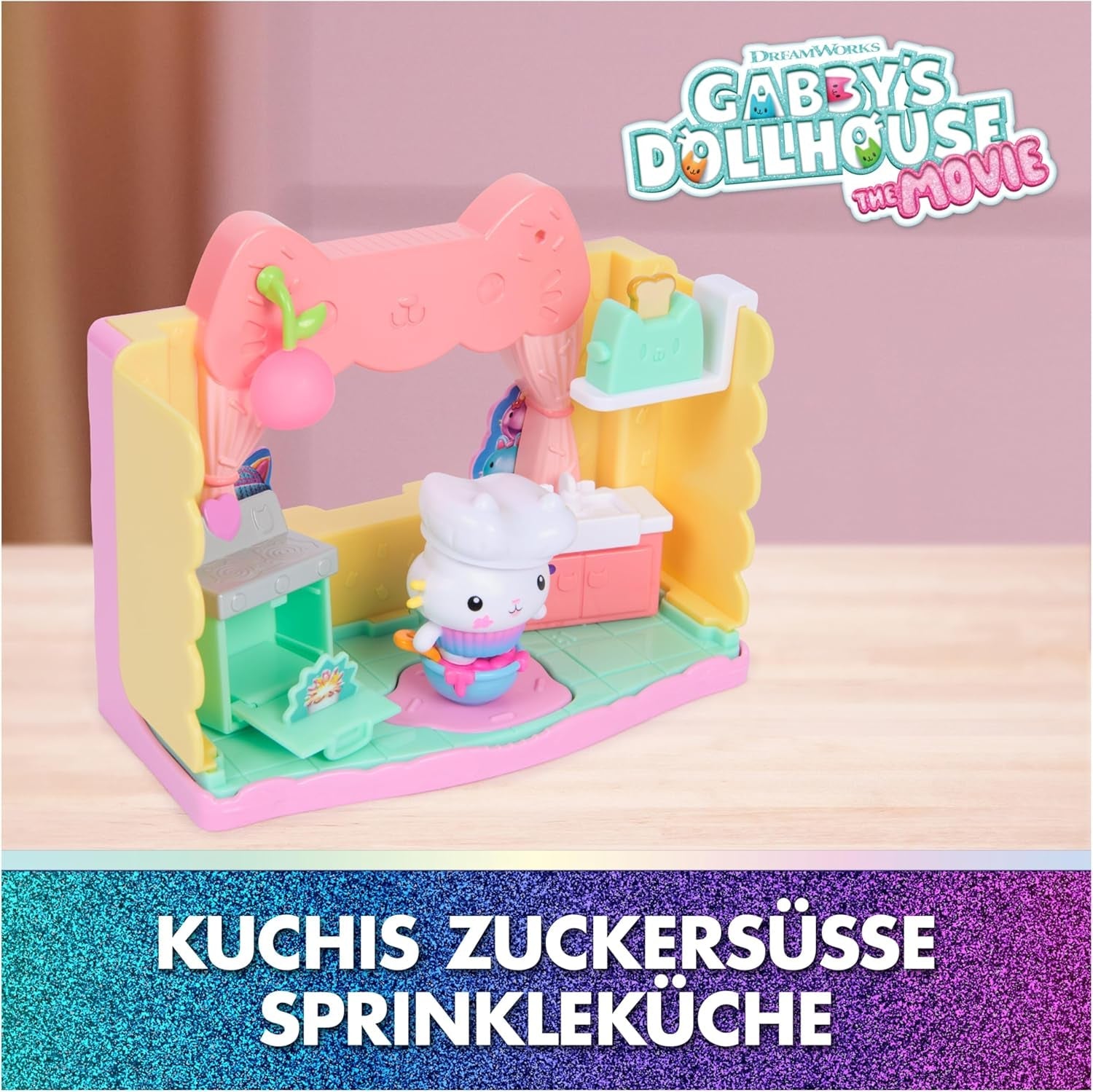 DREAMWORKS GABBY'S DOLLS HOUSE: THE MOVIE - Portal Room Kuchi's Sugar Sprinkled Kitchen med figur och tillbehör, för åldrarna 3 och uppåt