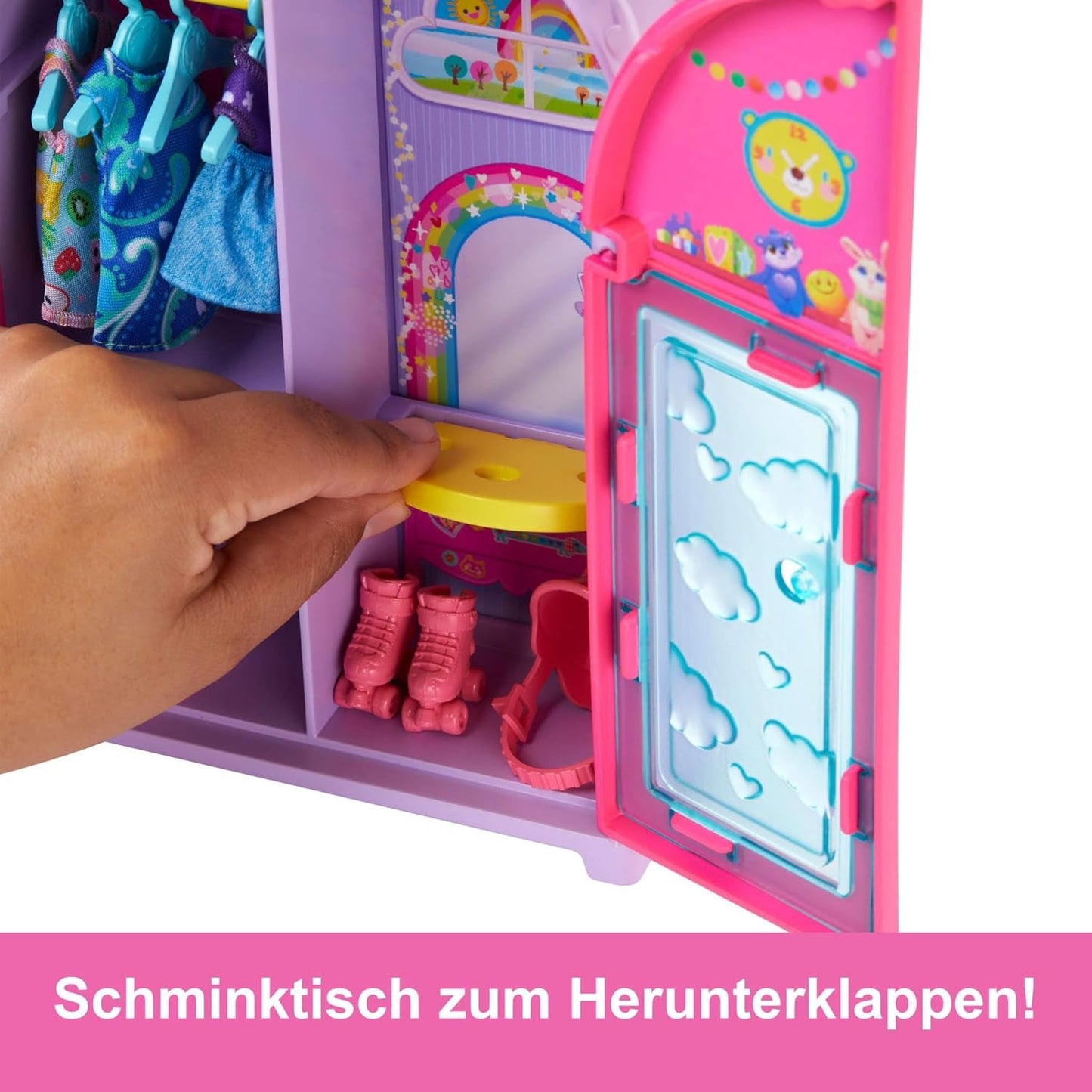 Barbie Chelsea docka och garderob lekset med kläder och tillbehör, 17 delar set, hopfällbar för reselek och förvaring, HXN03 Naty Shop Dolls