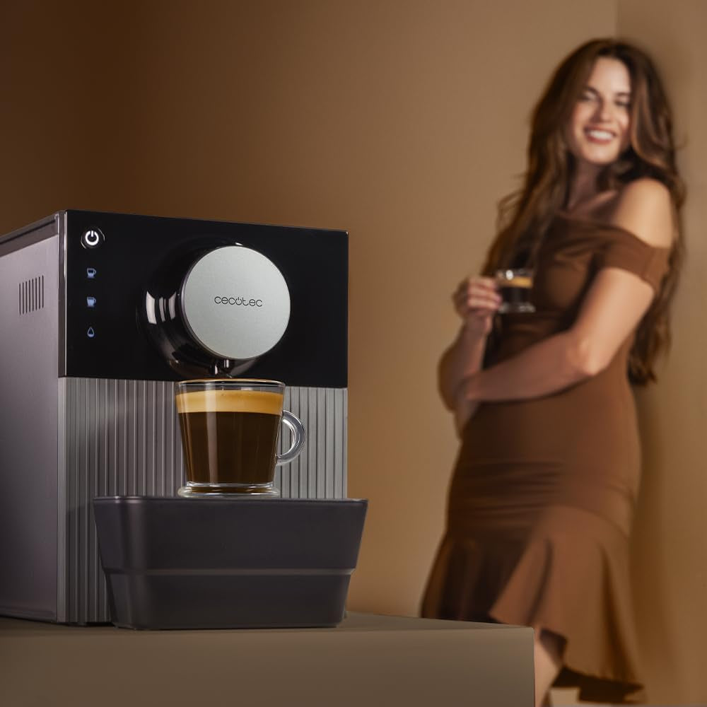 Cecotec Cremmaet Cube kompakt espressomaskin, 1350 W, presssystem 10 g, förinfusionssystem, 19 bar, termoblocksystem, 5 malinställningar, touchkontrollpanel