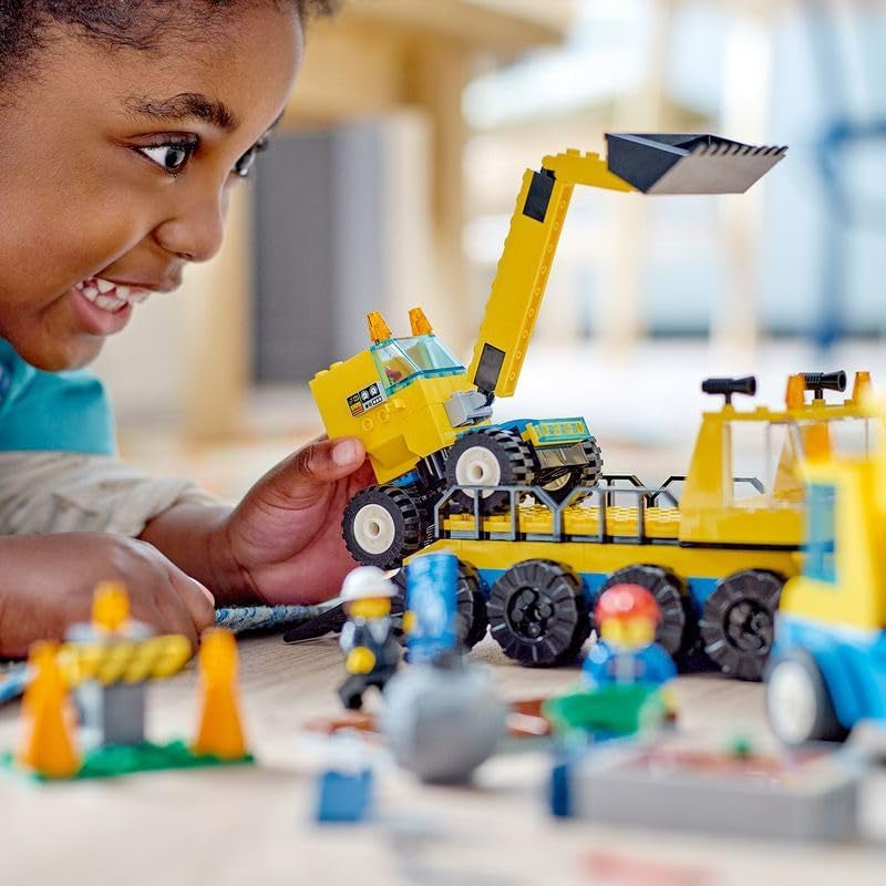 LEGO 60391 City Construction Vehicles and Wrecking Ball Kran, grävmaskin, dumper och transportfordonsleksak, pedagogisk leksak för barn 4 år och uppåt Byggset Besuche den LEGO-Store