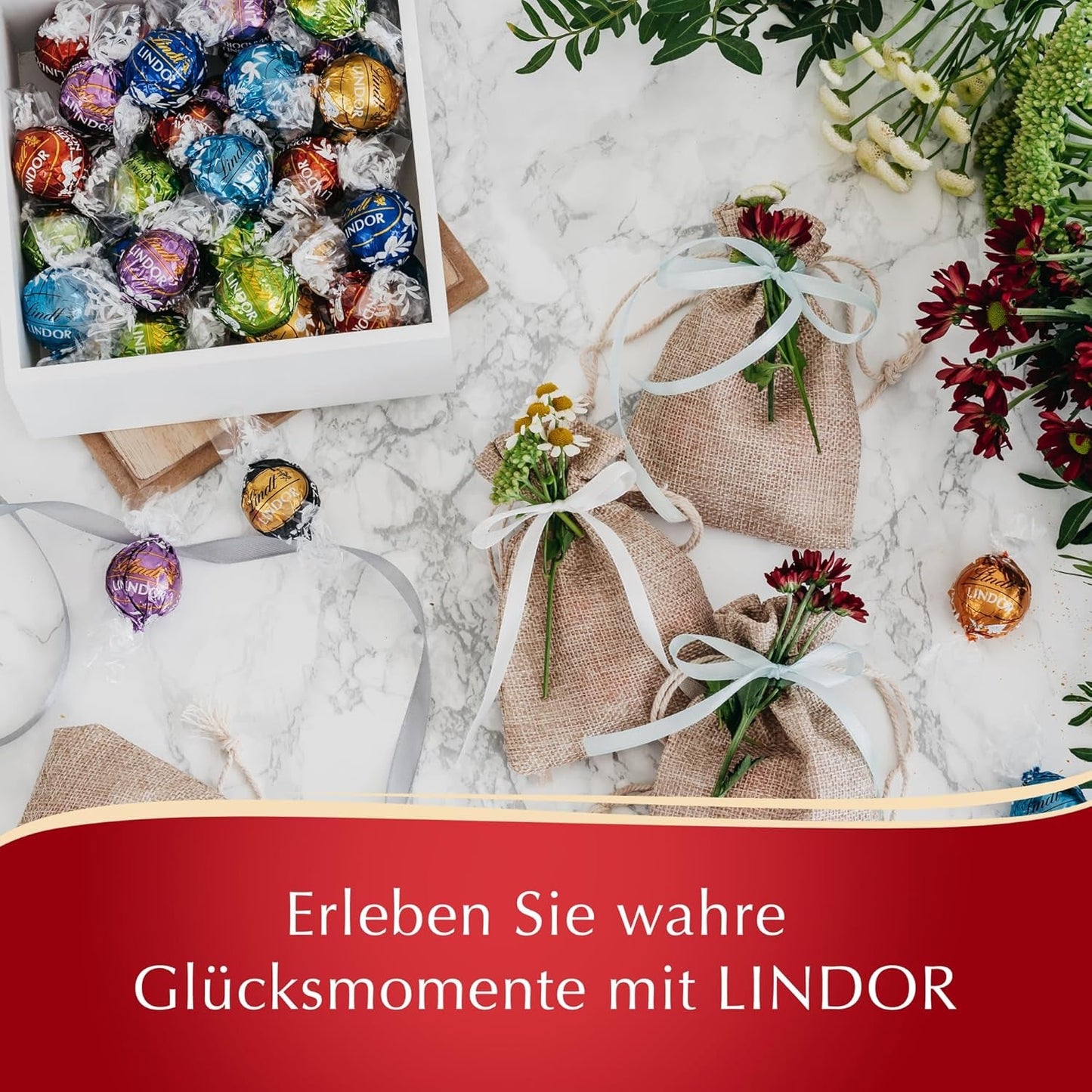 Lindt Choklad | LINDOR sortiment | 1371g | 110 tryffel i fin choklad med smält-i-mun-fyllning | Gåva av choklad att dela