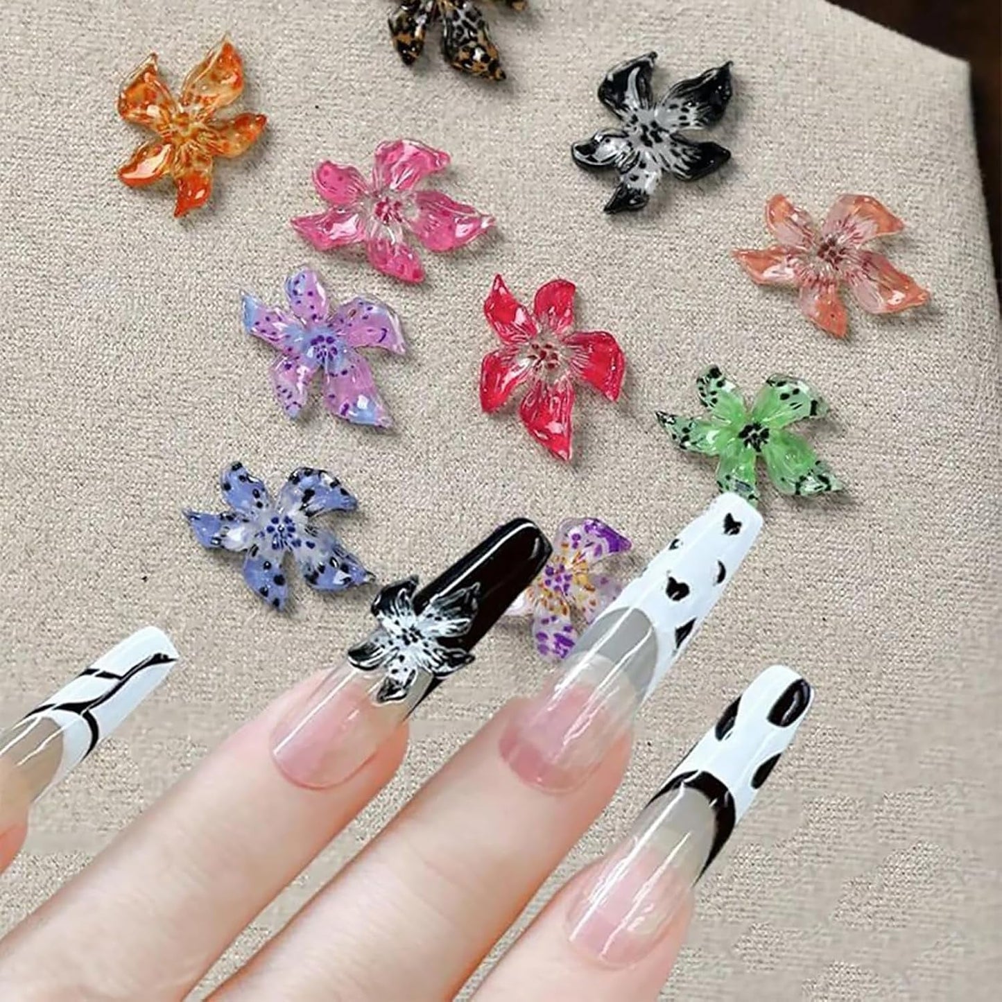 50 st 3D Flower Nail Charms, 3D Gel Nail Art, Nail Charms, Färgglada sommarsmycken, DIY Nageltillbehör, Präglade Hibiscus Flower Crystals, Gradient Nail Art för kvinnor