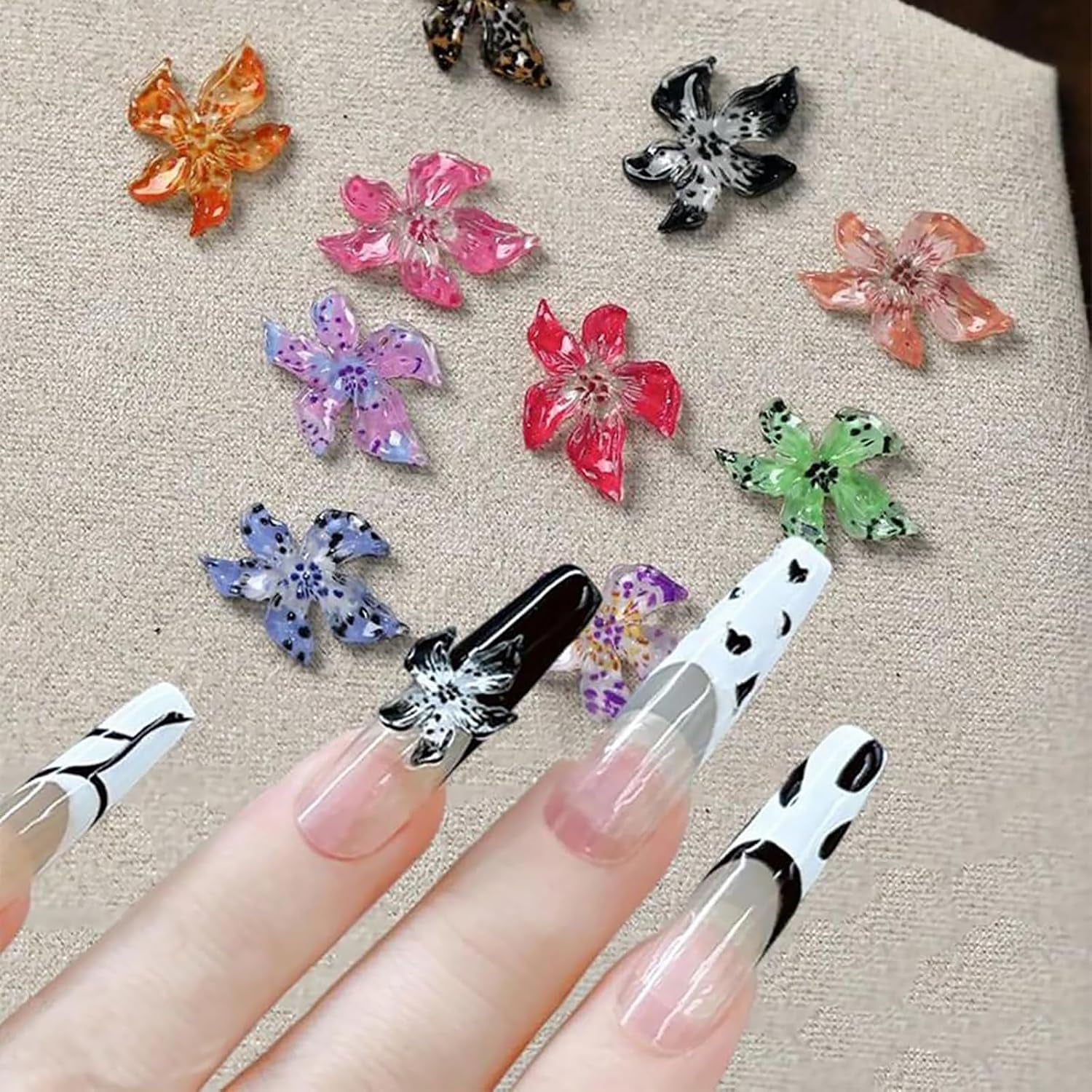 50 st 3D Flower Nail Charms, 3D Gel Nail Art, Nail Charms, Färgglada sommarsmycken, DIY Nageltillbehör, Präglade Hibiscus Flower Crystals, Gradient Nail Art för kvinnor