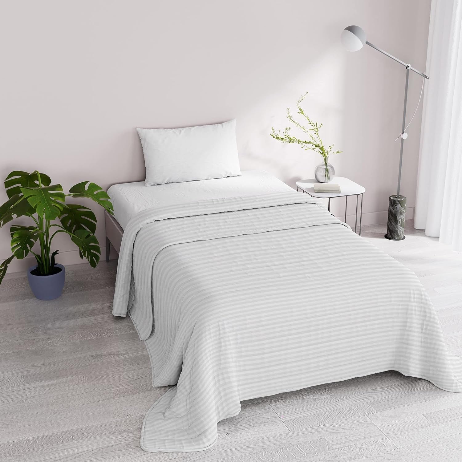 Sommartäcke Satin Stripes, polyester, kräm, 260X250 Cm Täcken och täcken Naty Shop Vit 170X250 Cm