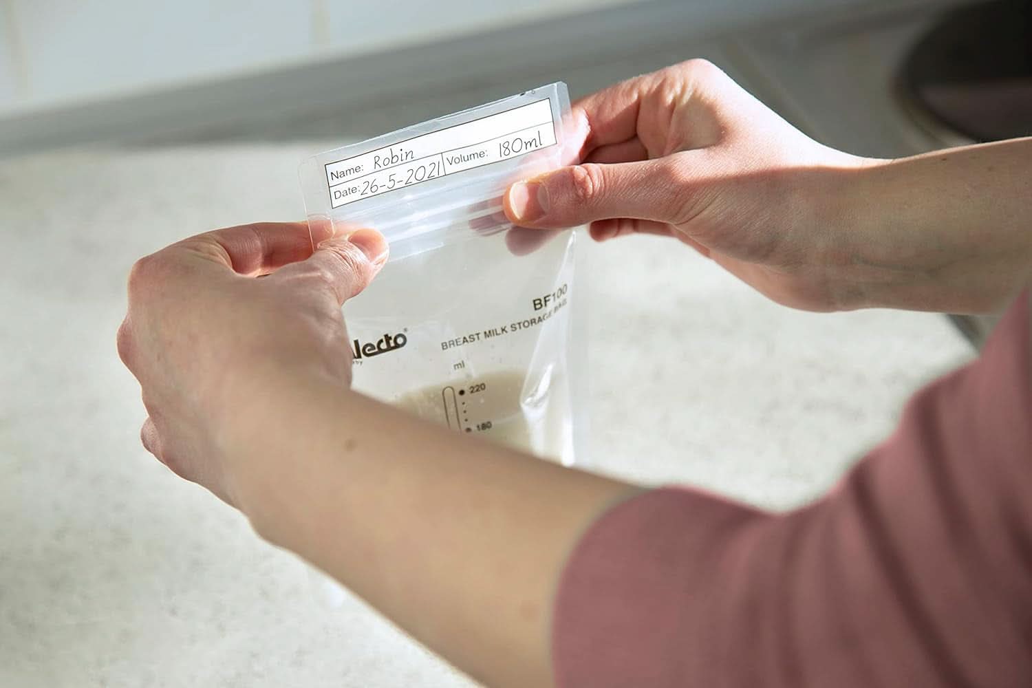 BF100 Förvaringspåse för bröstmjölk - Påse för bröstmjölk - kapacitet 220 Ml - 100 stycken - Transparent mat och amningstillbehör Bebe Naty Shop