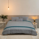 Bleu Câlin Tryckt 1 person Hermance täcke, polyester, blå/grå, 140 X 200 Cm Täcken och täcken Naty Shop Blå/grå/vit 220X240 Cm