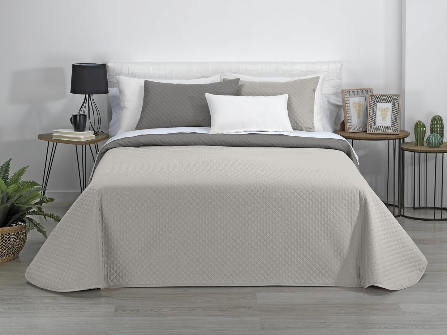AVA | Vändbar Boutique Quilt | För alla årstider | Färg - Beige/Taupe | För 140/150/160 cm säng. säng. (250 X 270 Cm. Ancho X Alto) | Quiltat täcke Quilt och täcken Naty Shop