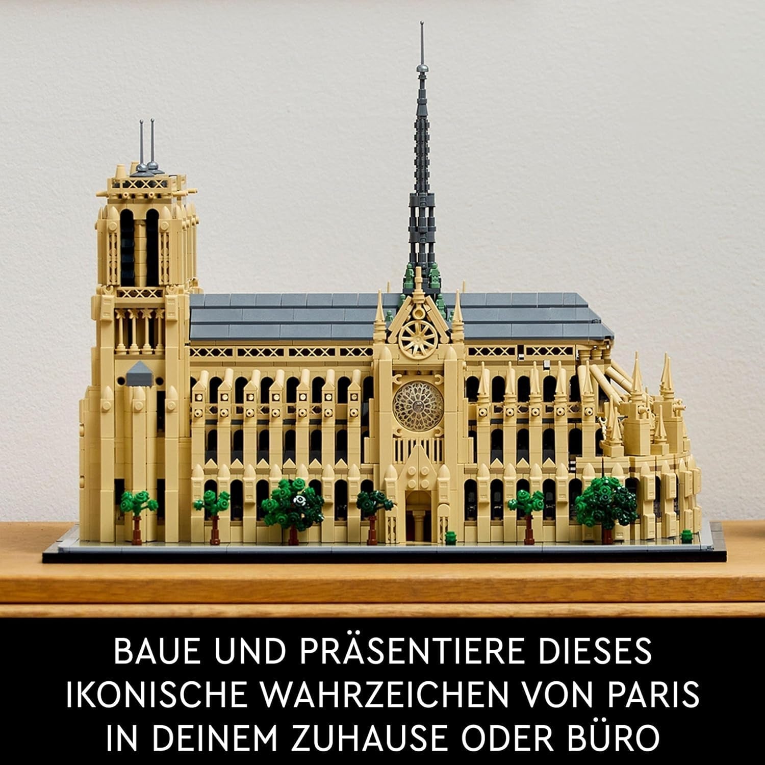 LEGO Architecture Notre-Dame De Paris, Samlarföremål för vuxna, Frankrike Souvenir, Present för kvinnor, män, Globetrotters och alla historieentusiaster, Arkitektonisk modell 21061 Byggset Besuche den LEGO-Store