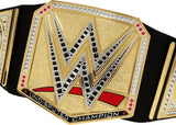 Mattel Mattel WWE Championship-bälte, obestridda WWE Universal Championship-rollspel och kostym, ca. 100 cm långt konstläderbälte med unik passform, HYJ35 actionfigurer Naty Shop