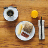 Mäser Nola Series Modern 6-personers kaffeservs Vit med svart kant 18-delat servisset Kaffekoppar Fat och desserttallrikar - Runda kaffeserviser Kaffeservis Vit