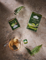Ahmad Tea - Grönt te - Smakförseglade individuellt förpackade tepåsar med 2 g te per portion - 20 bandade tepåsar (paket med 2)
