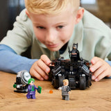LEGO DC Batman: Batman Tumbler Vs. Two-Face & Joker - Superhjälteleksak med Batmobile Car - Lekset med minifigurer - Present till pojkar och flickor från 8 år 76303 Byggset Besuche den LEGO-Store