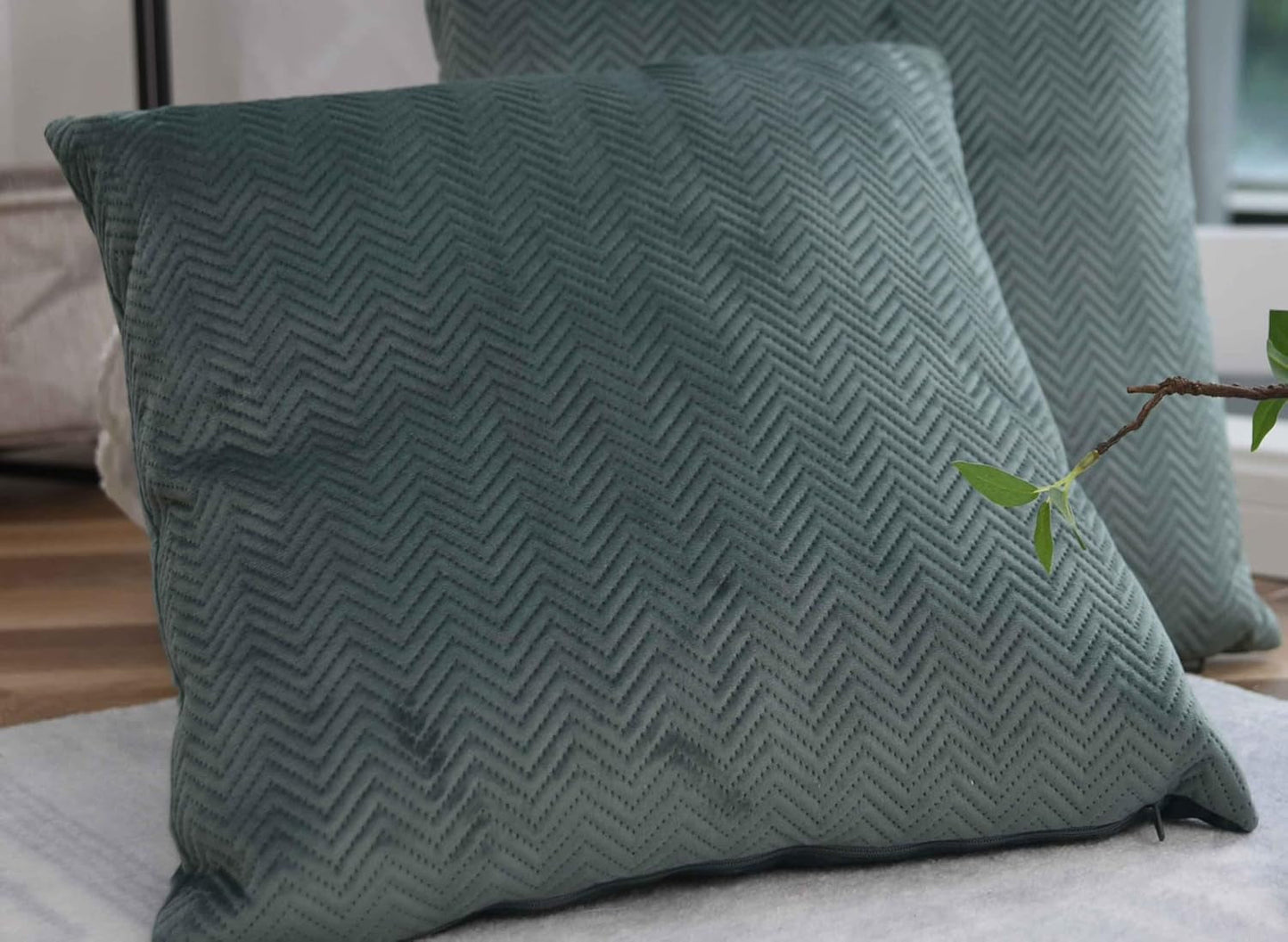 Gardinlåda Kudde Prydnadskudde Lxb 45X45 Cm Grön Jacquard "Greta" Med Fiskbensdesign Lättskött Dragkedja Mjuk fyllning 320G - Olika färger, 2023510 Resekuddar Naty Shop Hälsningar