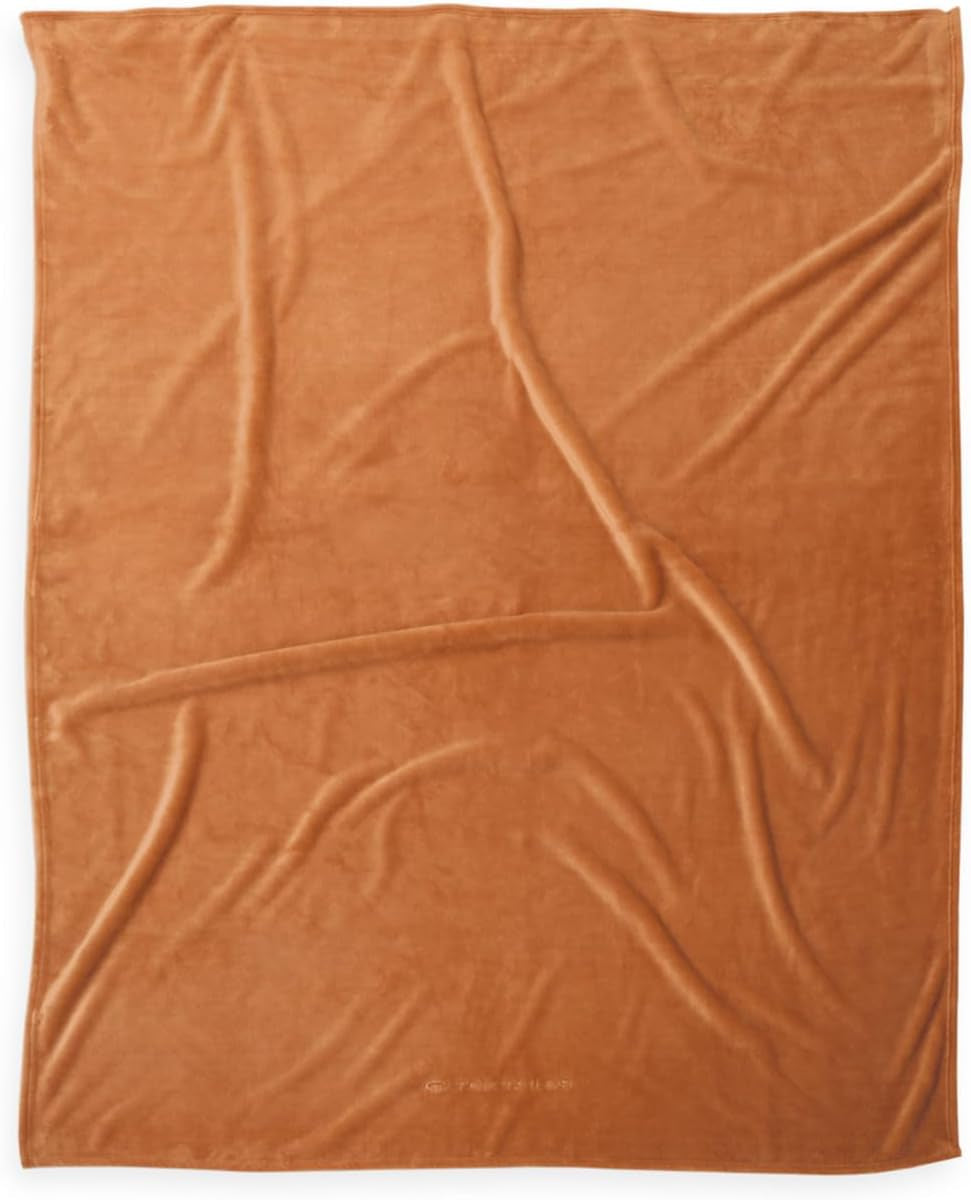 TOM TAILOR Wellsoft Filt, 150X200 Cm, 100% Polyester/ Wellsoft, broderad med logotyp, WELLSOFT BLANKET Orange (Warm Coral) Filtar och täcken Naty Shop Orange 150X200 Cm