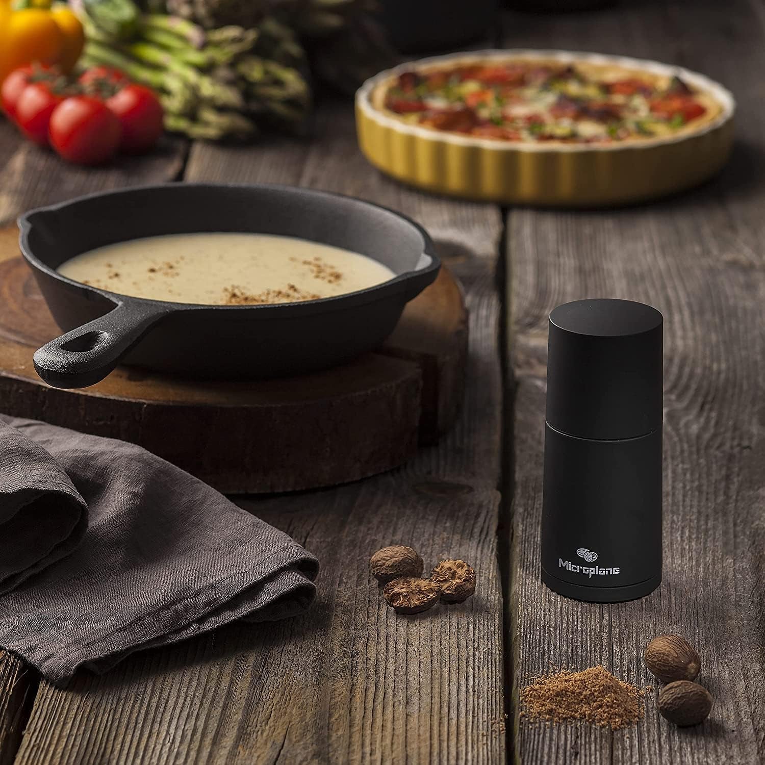 Microplane kryddkvarn svart för muskot, kanel, tonkabönor, långpeppar och andra torra kryddor Malning och kvarnar Naty Shop