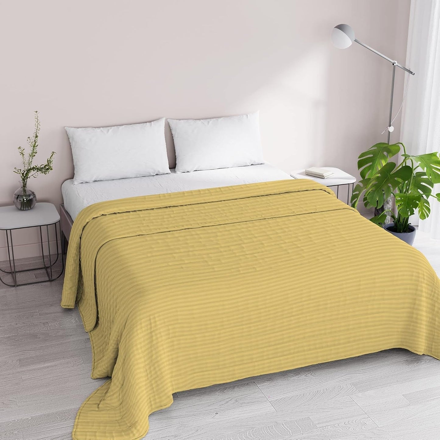 Sommartäcke Satin Stripes, polyester, kräm, 260X250 Cm Täcken och täcken Naty Shop Gul 260X250 Cm