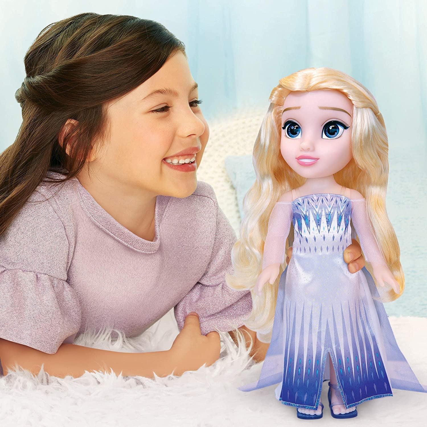 Disney Frozen 2 ELSA The Snow Queen Doll - 35 cm lång, rörlig docka i ikonisk modeklänning och långt hår för extra lek, för tjejer från 3 år och uppåt, 214894 Naty Shop Dolls