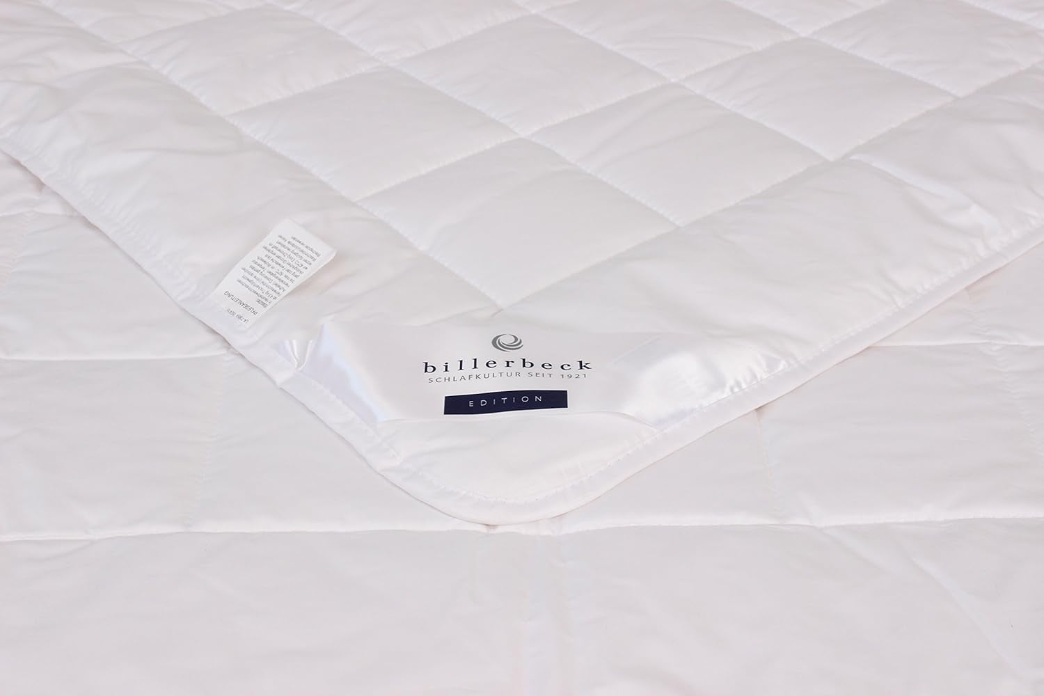 Billerbeck Jasmin Superlight täcke - sommartäcke - 155 X 220 Cm - bomullstäcke, svalkande täcke - 90% viskos (bambu) 10% polyester (airsoft), vita Täcken och täcken Naty Shop