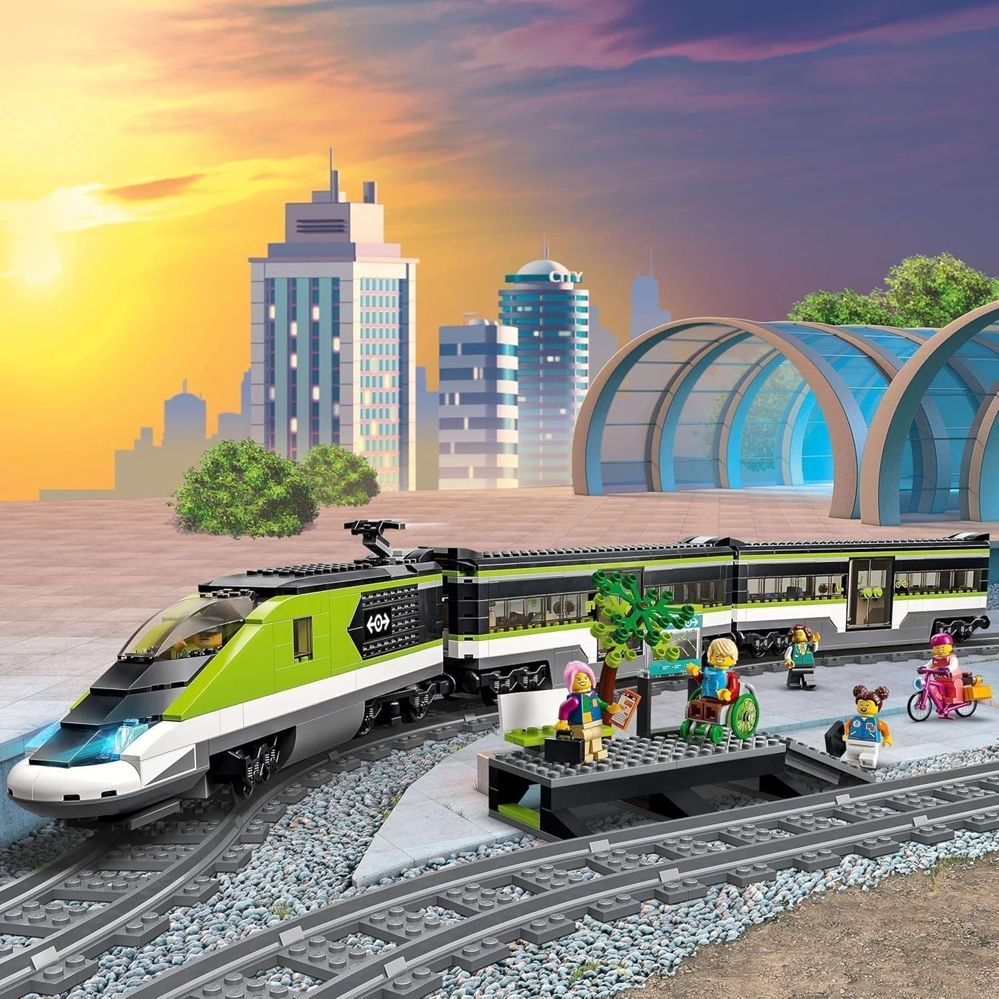 LEGO City Passenger Express Train, fjärrstyrt tågset, järnvägsleksak med strålkastare, 2 vagnar och 24 spårelement, present till barn, pojkar och flickor 60337 Byggset Besuche den LEGO-Store