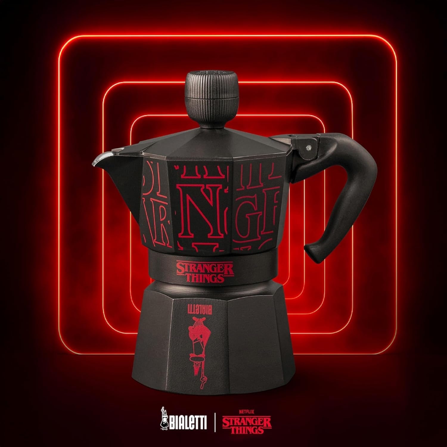 Bialetti Moka Express Stranger Things 3-kopps kaffebryggare, Musikknapp med USB-C-laddningsfunktion, Ej lämplig för induktionshällar, 3 koppar (130 ml), Svart