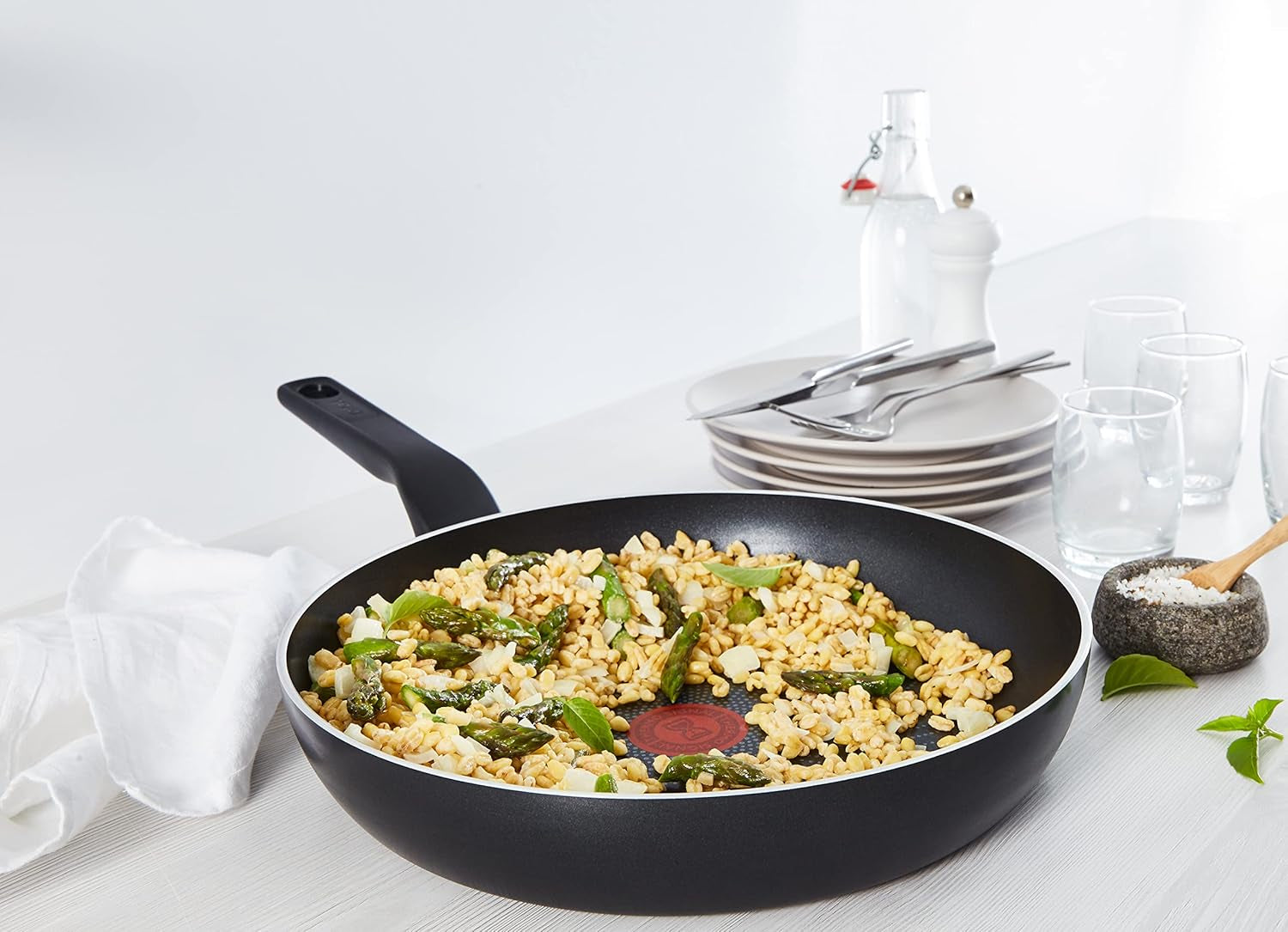 Tefal C27808 Generös kokpanna 32 cm, non-stick beläggning, Thermo-Fusion bas, alla typer av induktionshällar Grytor och stekpannor Naty Shop