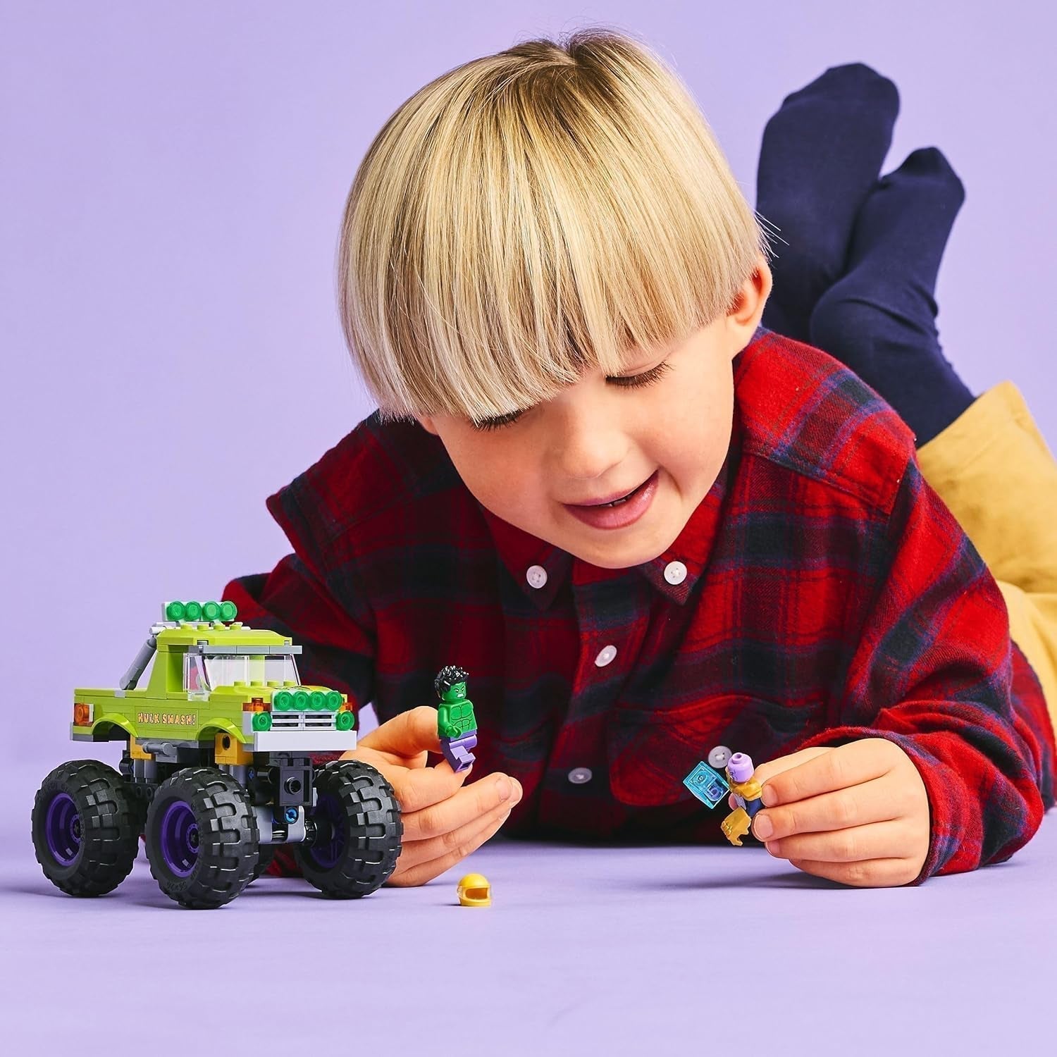 LEGO Ç€ Marvel Hulk Truck Vs. Thanos - Superhjältebyggande leksak - Avengers fordon och minifigurer - Monstertruck för megakul - Present till pojkar och flickor från 7 år - 76312 Byggset Besuche den LEGO-Store