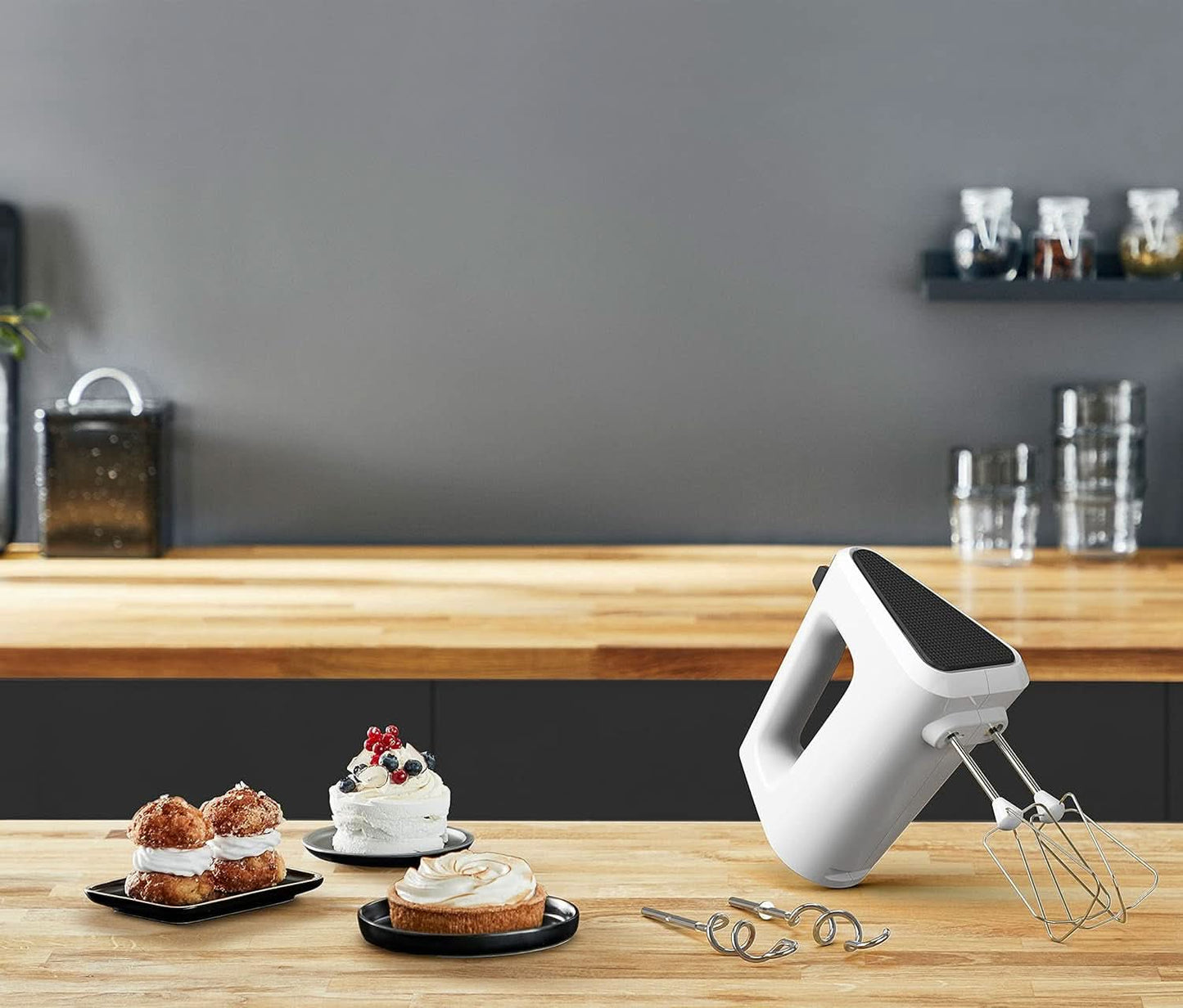 Krups GN4001 3 Mix 4000 Handmixer | 450 watt | Robust design | Variabel hastighetsregulator | Turbo-Und Auswurf-Funktion | Inkl. 2 Rührbesen Und 2 Knethaken | Weiß/Grau Kitchen Naty Shop