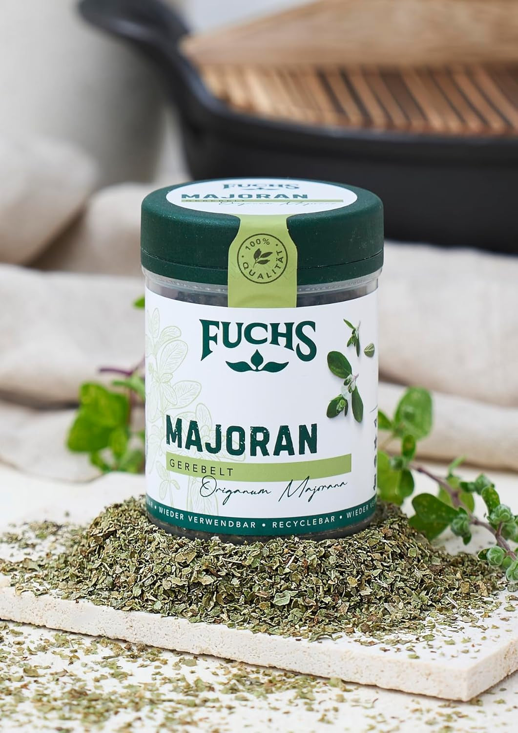 Fuchs Gewürze - Mejram gerebelt - zum Würzen von Kartoffelgerichten, Fleischgerichten eller Eintöpfen - naturliga ingredienser - 10 g i wiederverwendbarer, recyclebarer Dos