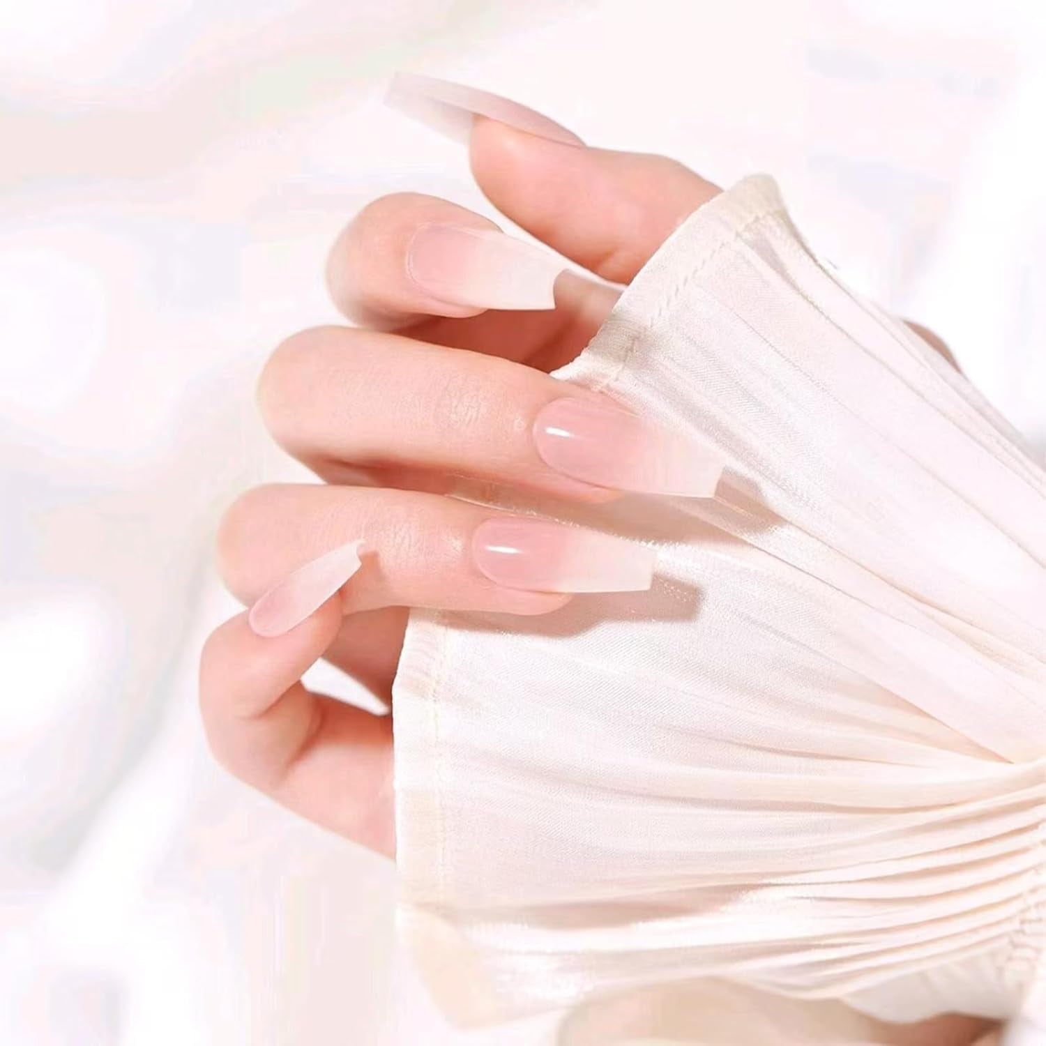 20 jelly nagelhäftande tabletter - genomskinliga, starka dubbelsidiga självhäftande kuddar Vattentäta återanvändbara tryck på naglar Gör-det-själv manikyrset Nageltillbehör