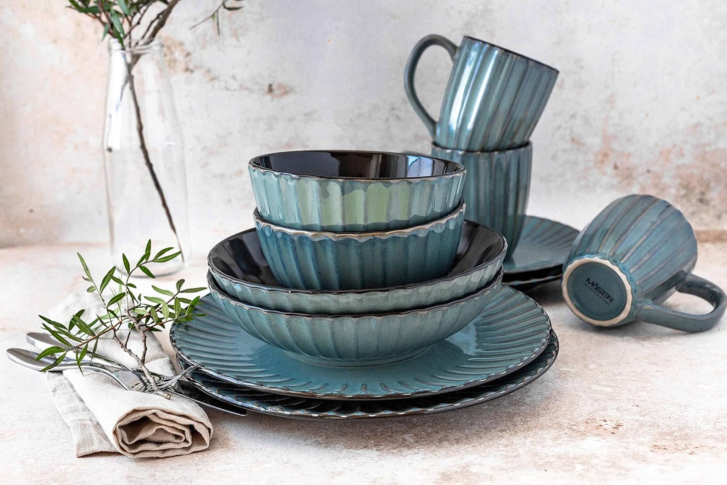 MÄSER 931966 Confino Series servisset för 4, modern vintagelook, keramiskt frukostset, 12-delat, bensinfärg med svarta accenter, stengods