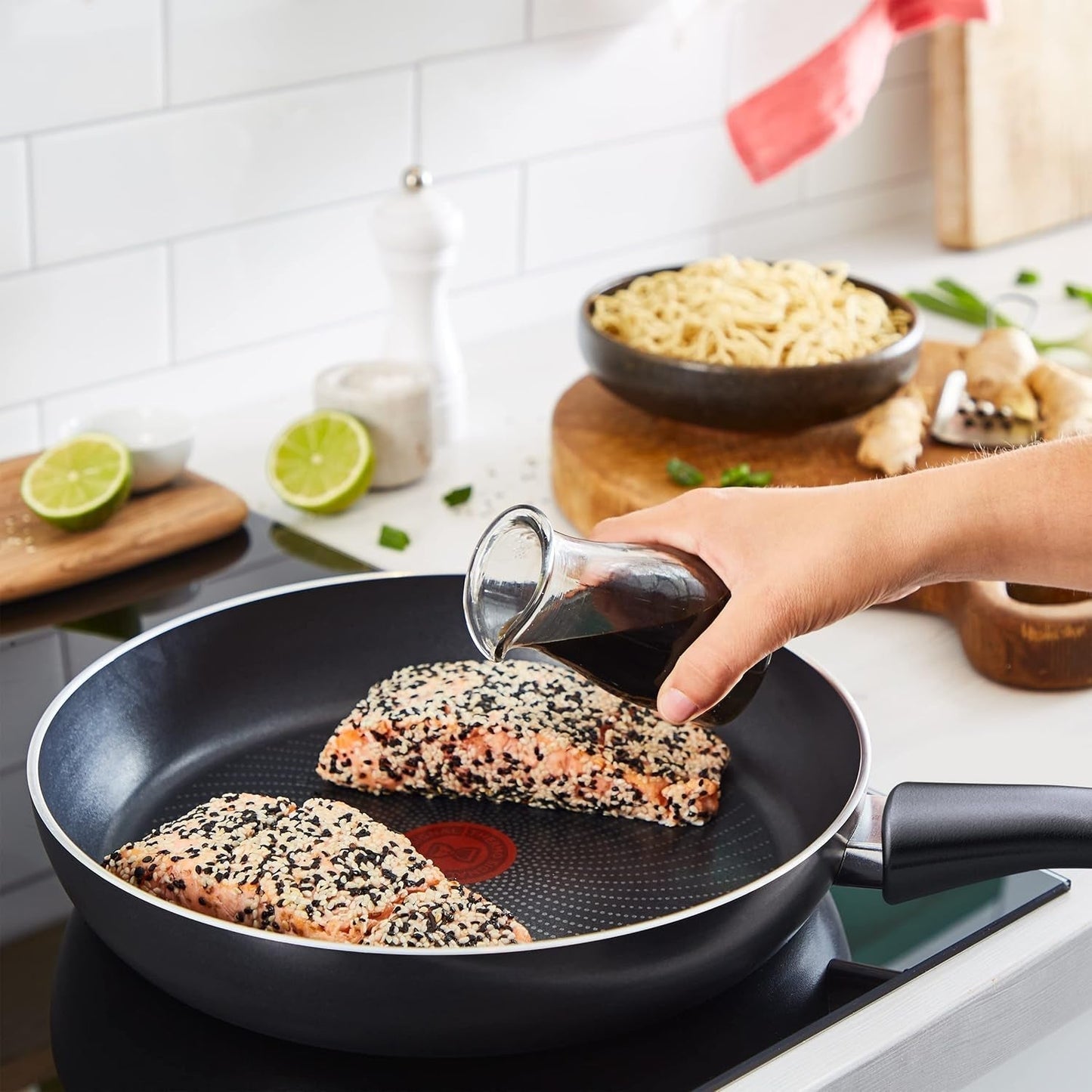 Tefal C27808 Generös kokpanna 32 cm, non-stick beläggning, Thermo-Fusion bas, alla typer av induktionshällar Grytor och stekpannor Naty Shop