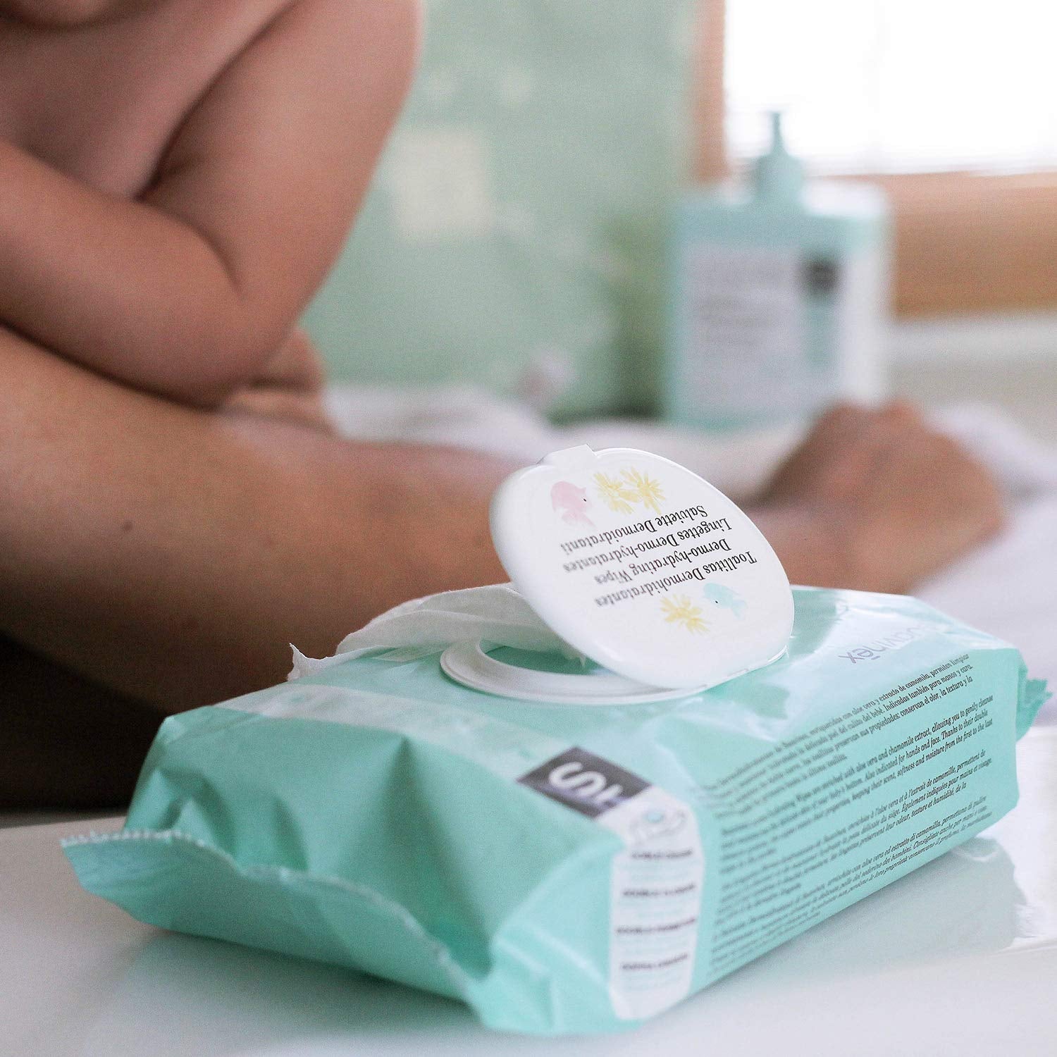 Suavinex våtservetter för baby 60 stycken Lämpliga för atopisk hud 96 % naturliga ingredienser