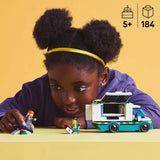 LEGO City Ambulance - leksak med 2 minifigurer (skateboardåkare och förare) - pedagogisk leksak för pojkar och flickor från 5 år - födelsedags- och semesterpresentidéer 60451 Byggset Besuche den LEGO-Store