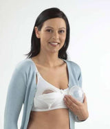 Medela bröstskal - BPA-fria, tillverkade av mjuk silikon, med ventilationshål som andas, inkluderar 2 skal Tillbehör Mat och amning Bebe Naty Shop