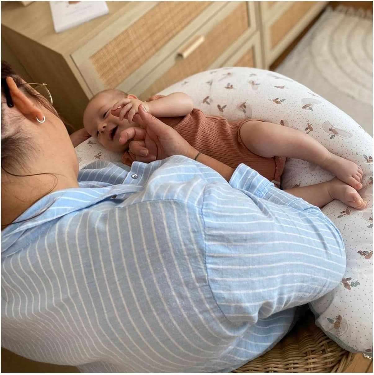 Graviditetskudde - Amningskudde - 2 i 1 multifunktionell kudde - Avtagbart överdrag 78 X 44 cm Tillbehör Mat och Amning Bebe Naty Shop