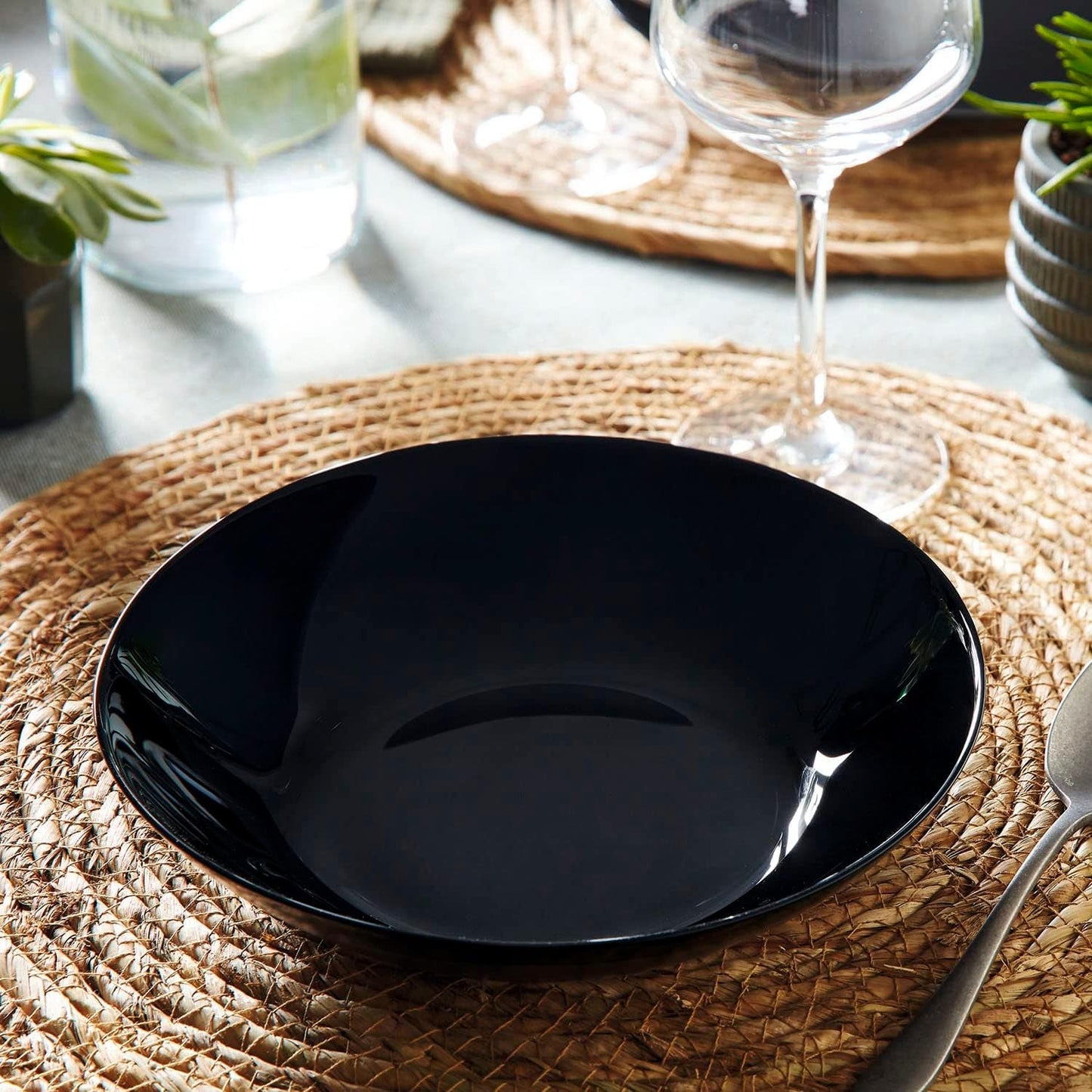 Arcopal Zelie servisset i svart glas, 12 delar, 4 platser, svart