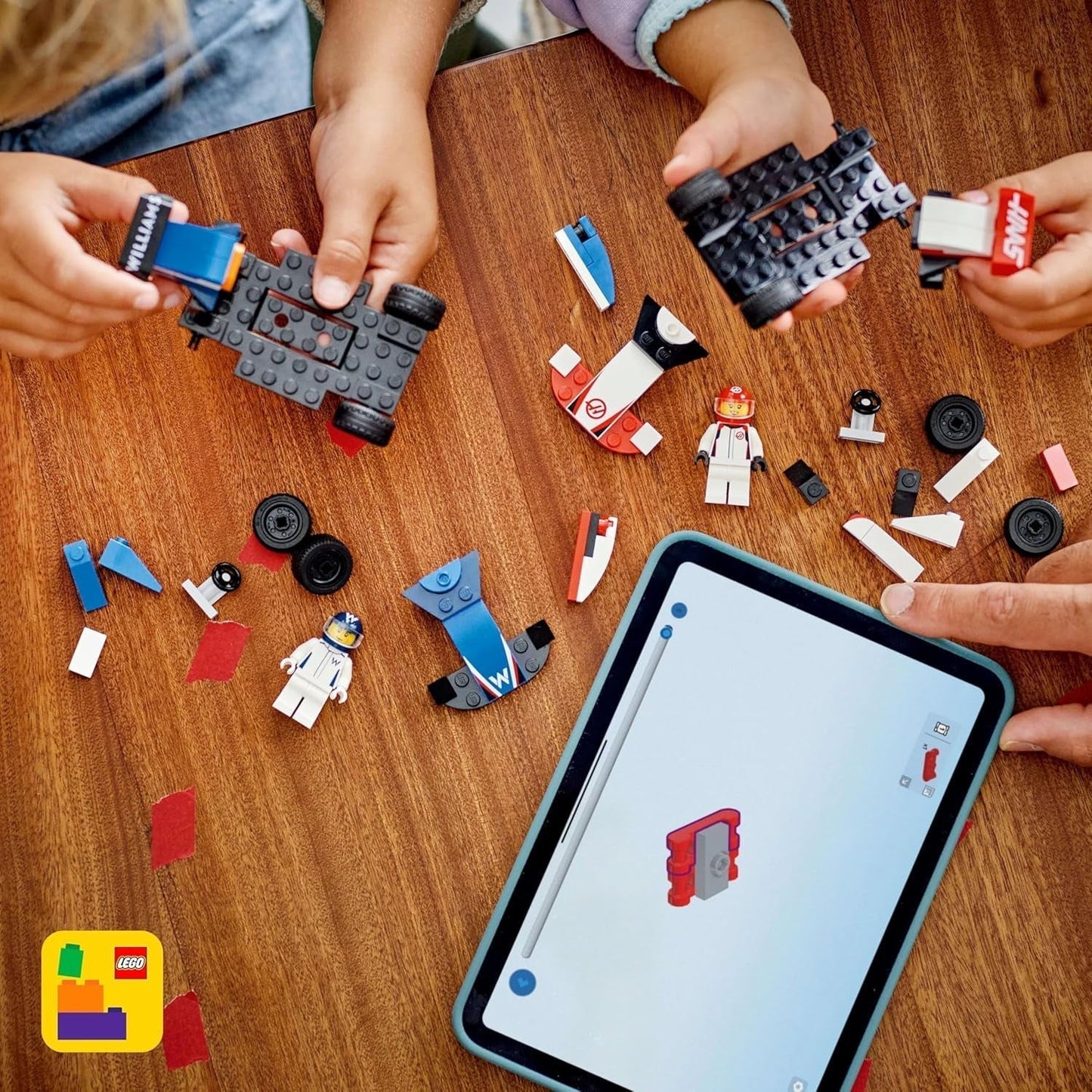 LEGO City F1 Williams Racing och Haas F1 Racing Cars - Formel 1-leksak med byggbara bilar och 2 racerförares minifigurer - Små presentidéer för pojkar och flickor från 4 år 60464 Byggset Beuche den LEGO-Store