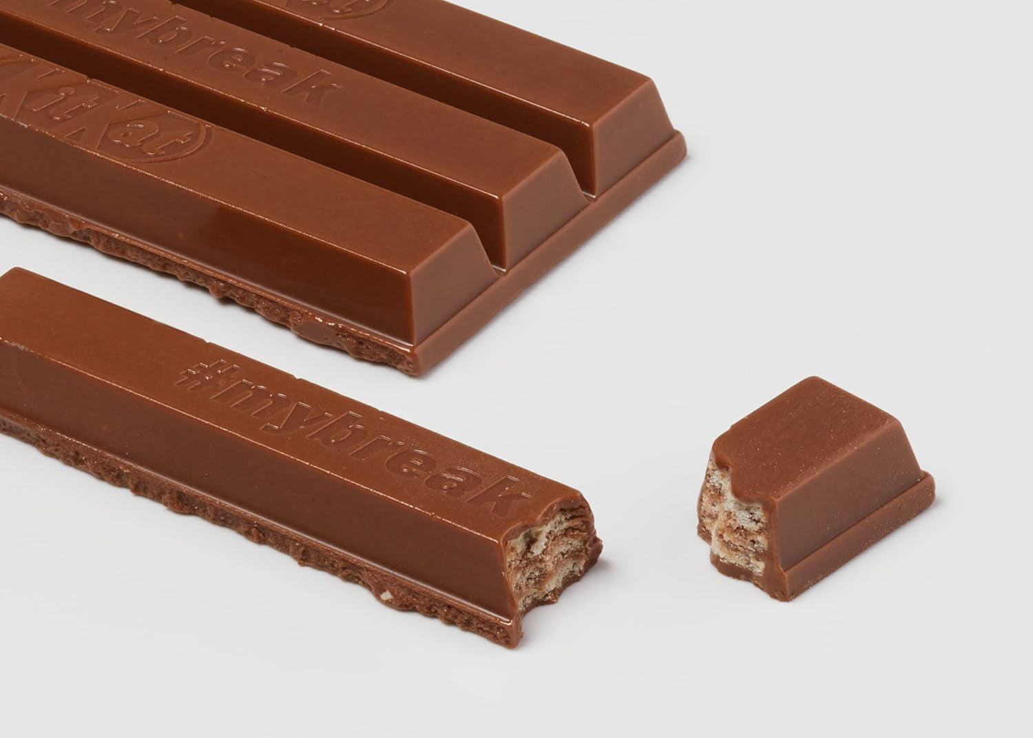 Nestlé Classic Chocolate Bars, Mjölkchoklad Crunchy Wafer Bars, förpackning med 48 (24 x 41,5 g)