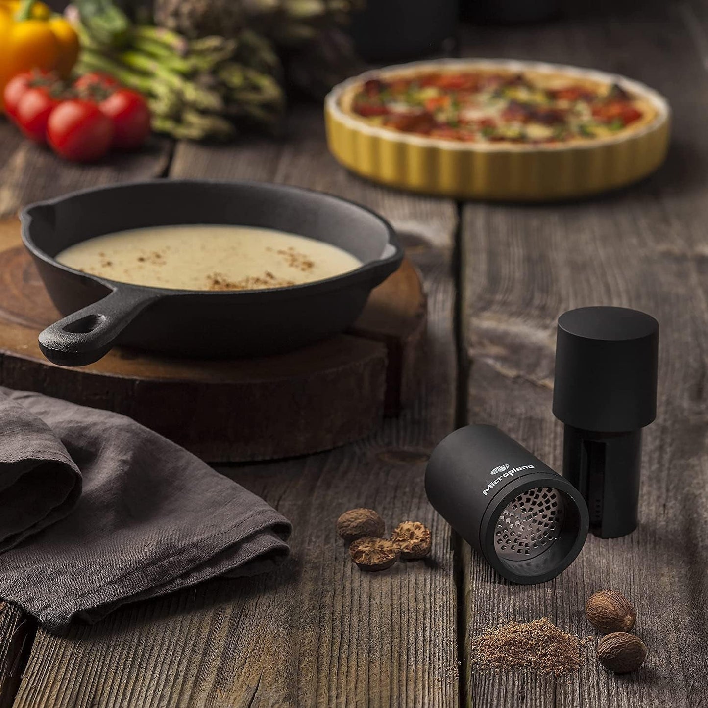 Microplane kryddkvarn svart för muskot, kanel, tonkabönor, långpeppar och andra torra kryddor Malning och kvarnar Naty Shop
