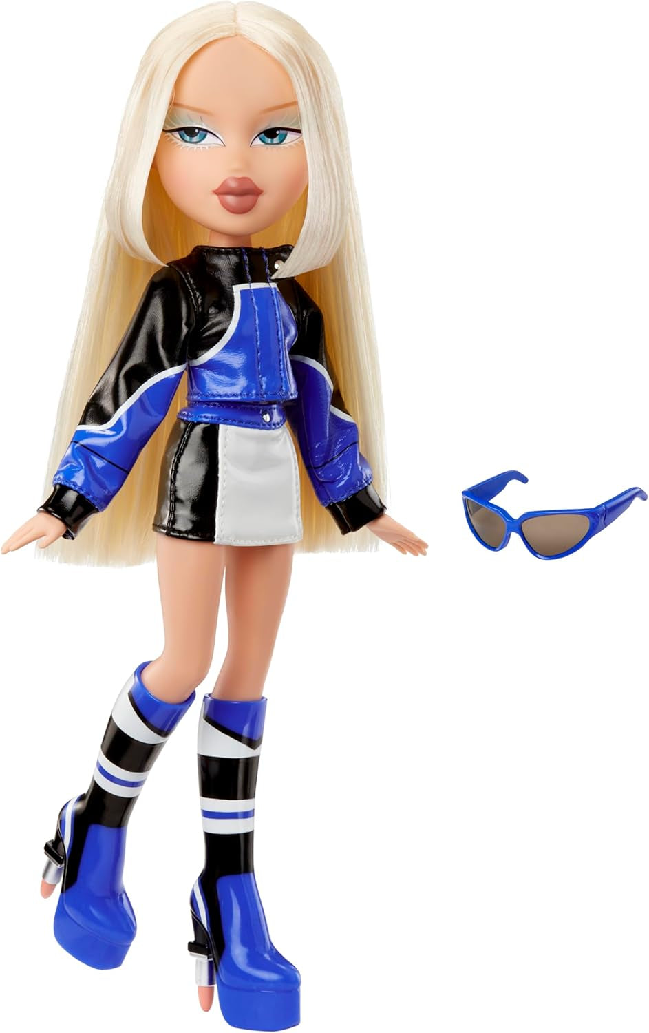 Bratz Scorchin' Cloe - Innehåller 1 modedocka med outfit och tillbehör, motorsportinspirerade dockor, söt leksak för flickor