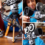 LEGO | Disney Camera - Tribute to Walt Disney, Set för vuxna med Musse Pigg och Minnie Mouse minifigurer, Bambi och Dumbo figurer, Present för kvinnor, män och fans, Utställning 43230 Byggset Besuche den LEGO-Store