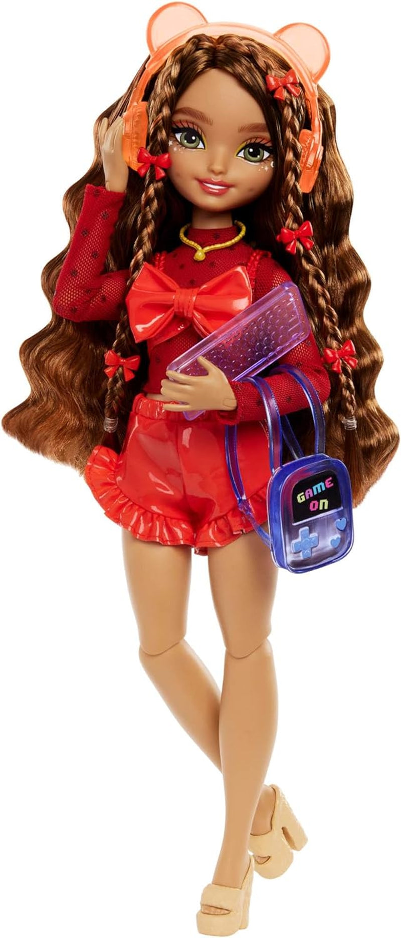Barbie Dream Besties docka och tillbehör, rörlig Teresa modedocka med brunt hår och hårklämmor, 10 bitar videospelstema, HYC23 Naty Shop Dolls Videospel
